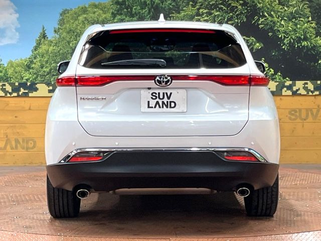 安心の最長10年・走行無制限保証(有償)をご用意。保証内容も充実はもちろん、無料点検&オイル交換や、年中無休の全国・24時間ロードサービスも付帯されておりますのでご安心下さい。