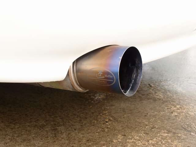 �l�C�̃\�A�� 25GT-T 5MT�J�X�^���ԗ��̓���!�󏭉��l�̍����T�����[�t�𑕔����ATEIN�ԍ����ARAYSTRD�X�|�[�c18AW�A���}�t���[�ȂǏ[�������̈��B�^�C�~���O�x���g�������ς�