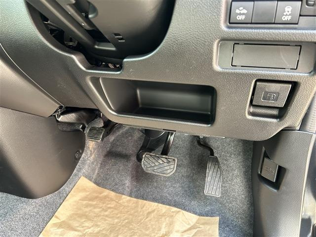 納車前に内外装のクリーニングをいたします。各種コーティング(別途有料)もご用意しておりますので、是非ご相談ください。