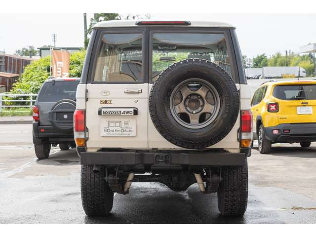 トヨタ ランドクルーザー70 4.2 ZX ディーゼル 4WD /本州関東