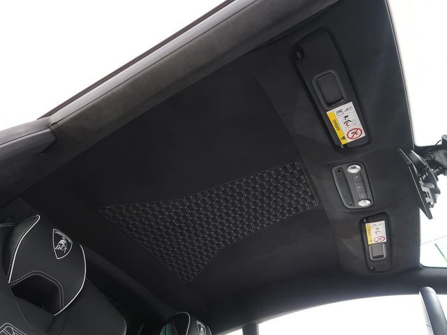 �C�ɂȂ�ӏ���A�摜�̃��N�G�X�g�Ȃǂ��C�y�ɃI�[�g�X�e�[�W�����̃v���~�A���J�[���X�^�b�t�ɂ��₢���킹���������BTEL:043-301-4980