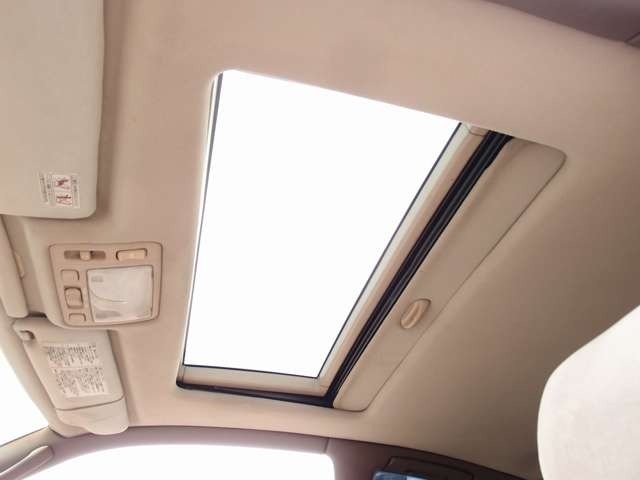 ���Ђ̓J�X�^���𓾈ӂƂ��Ă���܂��B�ԍ�����WORK�z�C�[���A�I�[�f�B�I�J�X�^���ȂǁA���[�ԑO�ɂ��q�l�̃X�^�C���ɍ����J�X�^���₨�Ԃƈꏏ�ɃI�[�g���[���ɂ��鎖���\�ƂȂ�܂��̂ł��C�y�ɂ����k������