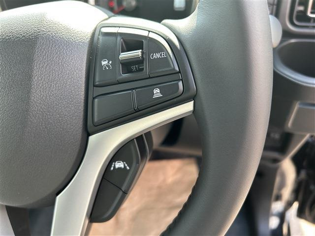 納車後も自社整備工場でのアフター修理も可能です☆他にも、自動車保険も取扱いしております☆