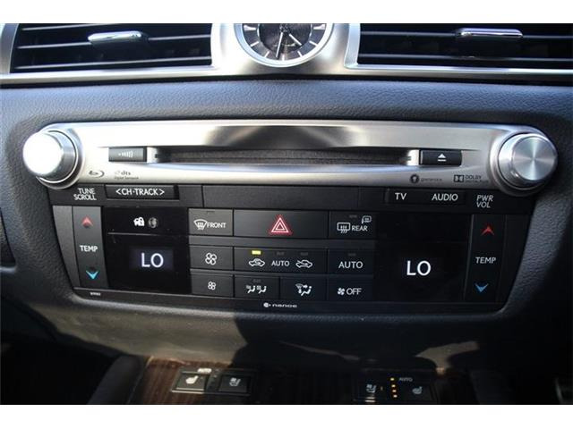 弊社はあいおいニッセイ同和損保代理店です。全営業社員が保険の募集人資格を取得しております。お気軽にご相談ください。