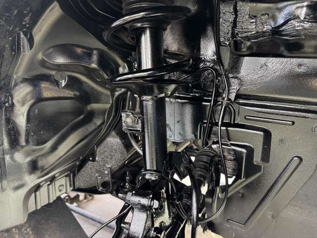 ���[�Ԃ܂łɎԗ������Ȃǐ�C�X�^�b�t����Ƃ������܂��� �����̓X�`�[�������͂��߁A�ł��邾���C���悭����肢��������悤�����������܂�!�O���͋@�B�Ŗ����������āA���b�N�X�R�[�e�B���O�������Ă��܂��B