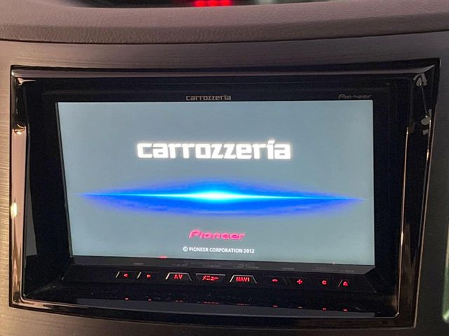 【パイオニア製SDナビ】使いやすいナビで目的地までしっかり案内してくれます。各種オーディオ再生機能も充実しており、お車の運転がさらに楽しくなります!!