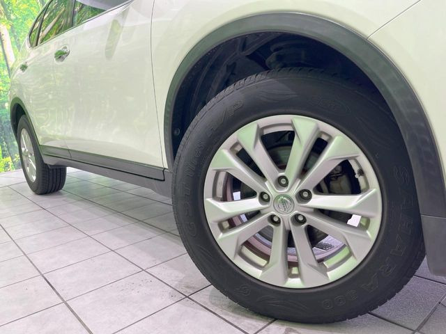 【純正17インチアルミホイール】外観にマッチした純正アルミホイールを装着しております。各種社外アルミホイールや、スタッドレスタイヤも取扱いしております。是非ご相談ください♪