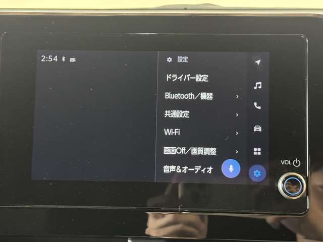 納車前に自社工場にて12ヶ月点検をベースに入念なチェックを行ないます。消耗箇所等がございましたら交換を行いますので、安心してお乗り頂けます。