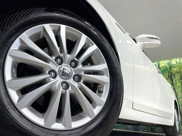 �y����16�C���`�A���~�z�C�[���z�O�ςɃ}�b�`���������A���~�z�C�[���𑕒����Ă���܂��B�e��ЊO�A���~�z�C�[����A�X�^�b�h���X�^�C�����戵�����Ă���܂��B���񂲑��k����������