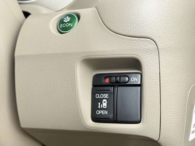 お車の販売だけではなく、お車の買い取りだけもさせていただいております!