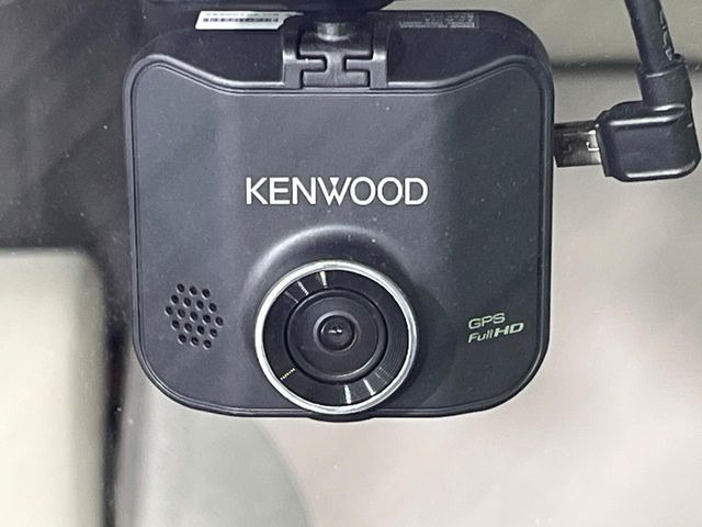 �y�h���C�u���R�[�_�[�z���S�E���S�ȃJ�[���C�t�ɕK�{�̃h���C�u���R�[�_�[�𑕔�!���s���͂������A������^�]�⎖�̂ɑ��������ۂ̏󋵂��f���ŋL�^���A����̃��X�N�ɔ����܂��B