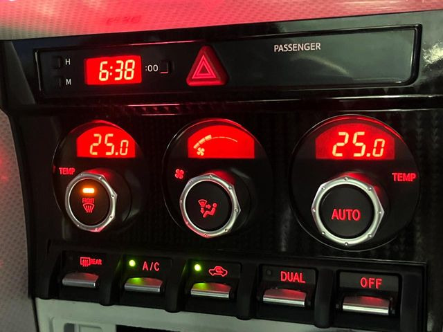 �y���E�Ɨ��^�t���I�[�g�G�A�R���z�^�]�ȂƏ���Ȃł��ꂼ�ꂨ�D�݂̉��x�ɐݒ�\�B����҂ɂ��z�������A���K�ȋ󒲂����͂��v���܂��B