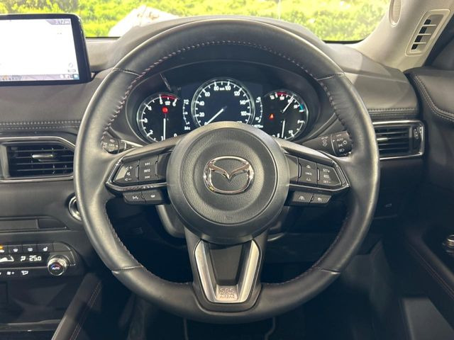 �y�����v�����X�e�A�����O�z�㎿�Ȋv���g�p���邱�ƂŁA��ɂ����������݂ƂĂ��^�]���₷���n���h���ł���