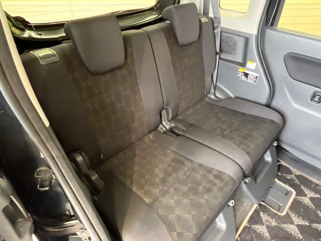 �L�X�Ƃ���2��ڃV�[�g�͋��Z���������A���S�n�����K!�F�B��Ƒ��Ƃ̂��o�����ɂ҂�����ł��B�x�r�[�V�[�g��`���C���h�V�[�g�g�p�������K�ɂ��߂�������������\���ȋ�Ԃ��m�ۂ��Ă��܂��B