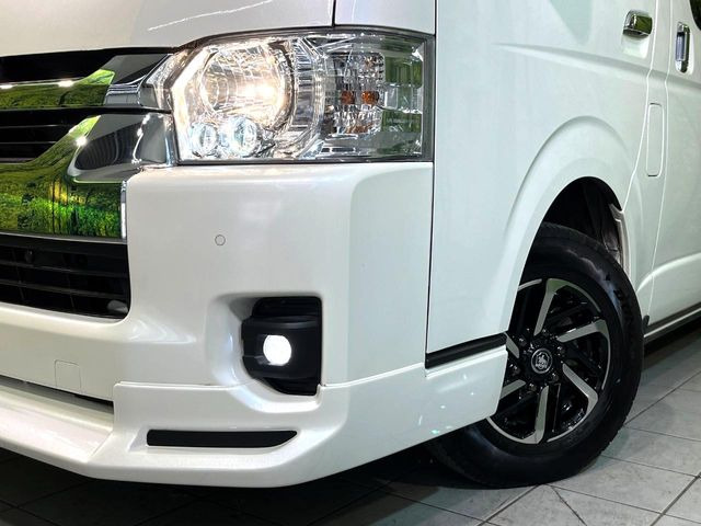 �yLED�w�b�h���C�g�z���V����ԑ��s�����ǍD�Ȏ��E���m�ۂ����S���ĉ^�]�ł��鍂�P�xLED�w�b�h���C�g�𑕔�!�_�����x�������A����d�͂��}�����Ă��܂��B