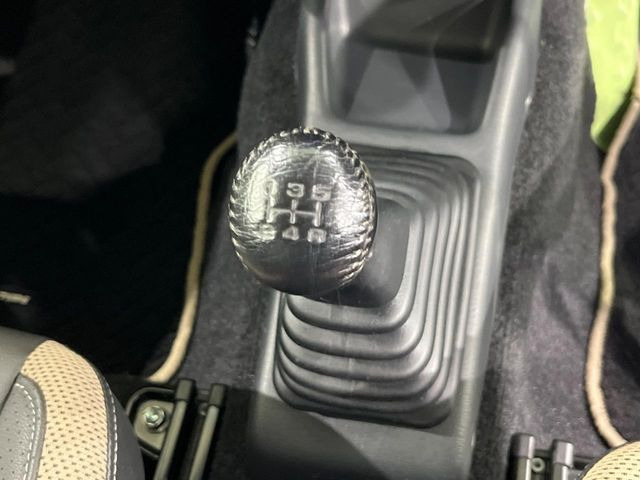 【フロア5速MT】走りの5速MT!!スポーティーな走行をお楽しみいただけます