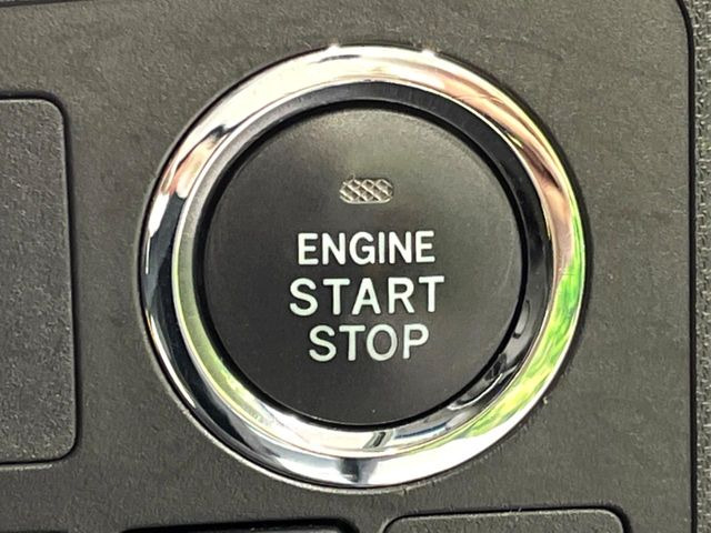 �y�A�N�Z�X�L�[&�v�b�V���X�^�[�g�z�J�o����|�P�b�g�ɓ��ꂽ�܂܂ł��h�A�̎{���E�������\�ȃX�}�[�g�L�[�𑕔��B�G���W���̃I���E�I�t�����J�M�����o���K�v�������A�{�^�����v�b�V�����邾����OK��