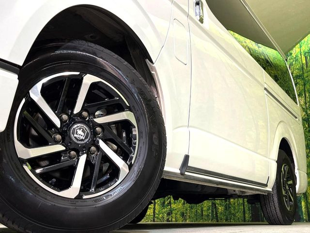 �y15�C���`�A���~�z�C�[���z�O�ςɃ}�b�`�����A���~�z�C�[���𑕒����Ă���܂��B�e��A���~�z�C�[����A�X�^�b�h���X�^�C�����戵�����Ă���܂��B���񂲑��k����������