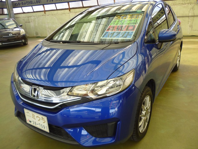 フィット1.5 ハイブリッド Fパッケージ 4WD