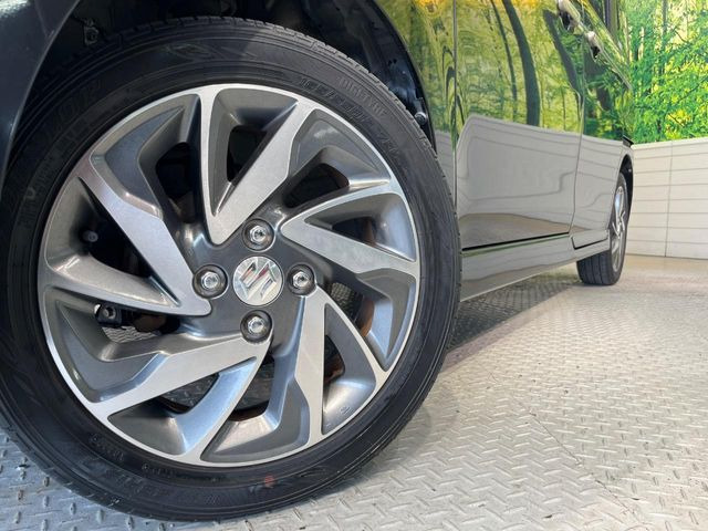 �y����15�C���`�A���~�z�C�[���z�O�ςɃ}�b�`���������A���~�z�C�[���𑕒����Ă���܂��B�e��ЊO�A���~�z�C�[����A�X�^�b�h���X�^�C�����戵�����Ă���܂��B���񂲑��k����������