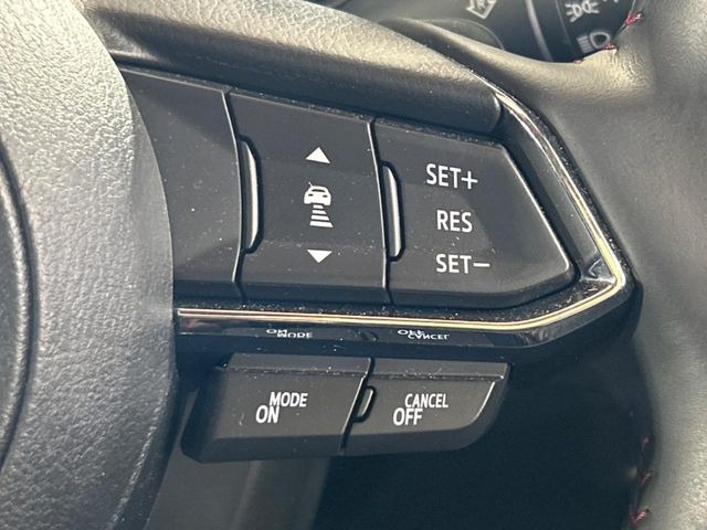 【マツダ・レーダークルーズコントロール】高速道路での長距離走行が楽に!自動で速度を保つクルーズコントロールが、衝突軽減システムと連携し、前方の車両を感知して車間を保つように速度調節してくれます!!