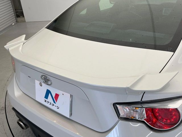 �y�����X�|�C���[�z�X�|�[�c�J�[�炵�����O�b�ƈ����������X�|�C���[�𑕒��􍂑����s���̃X�^�r���e�B(���s���萫)����ɖ𗧂��܂��B