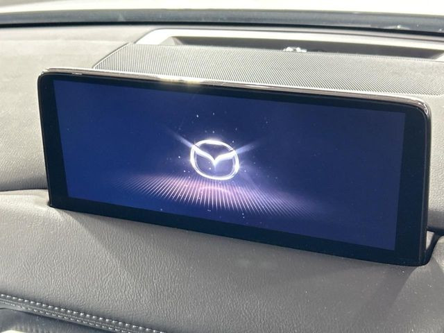 �y10.25�C���`�}�c�_�R�l�N�g�z�ԓ��̕��͋C�Ƀ}�b�`������^�f�B�X�v���C�B�X�}�z�ڑ��ł̃i�r�g�p��Bluetooth�Đ����A�l�X�ȋ@�\���y���߂܂��B�����I�ȃ_�C�������삪�\�ŁA�g��������ǍD�ł��B