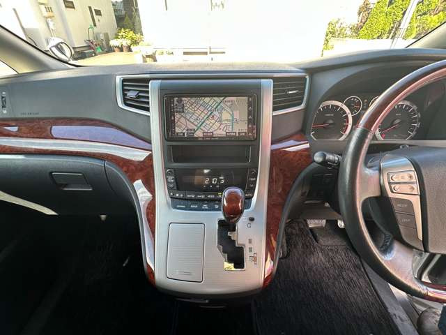 �i�r�������A�[���������y�E�f���������y���݂��������B