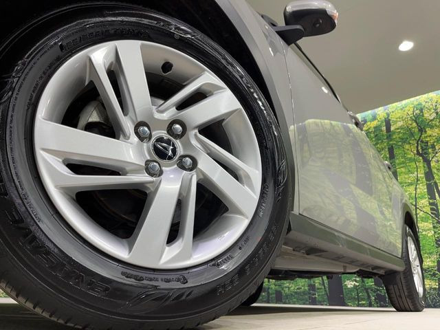 �y����16�C���`�A���~�z�C�[���z�O�ςɃ}�b�`���������A���~�z�C�[���𑕒����Ă���܂��B�e��ЊO�A���~�z�C�[����A�X�^�b�h���X�^�C�����戵�����Ă���܂��B���񂲑��k����������