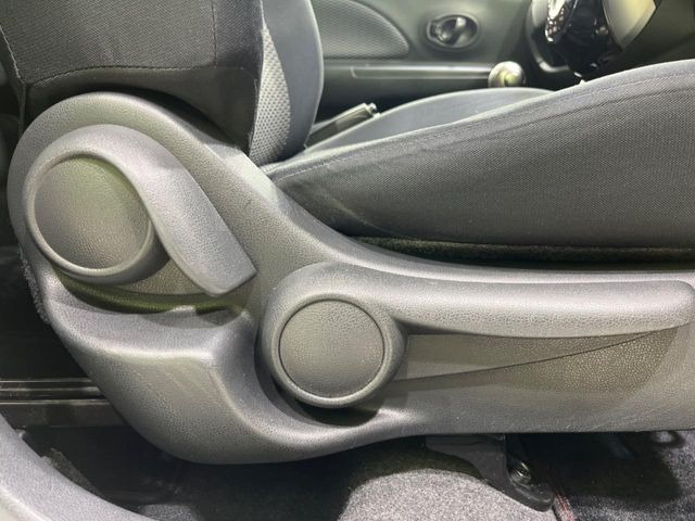 �y�V�[�g���t�^�[�z�V�[�g���ʂ̈ʒu���㉺�ɒ����ł���V�[�g���t�^�[�𑕔��B�啿�ȕ��������ȕ����œK�ȃh���C�r���O�|�W�V�����ŉ^�]�ł��܂��B