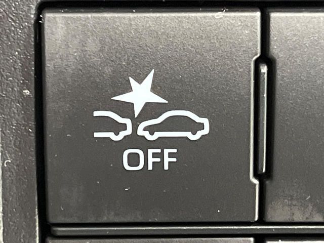 �y�X�}�[�g�A�V�X�g�z���s���ɑO���̎ԗ�����F�����A�Փ˂������Ȏ��͌x��ƃu���[�L�ŏՓˉ���Ɣ�Q�y�����A�V�X�g�B�����S�Ƀh���C�u�����y���݂��������܂��B