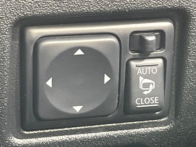 �y�d���i�[�~���[�z�T�C�h�~���[�͓d���i�[���ƂȂ��Ă���A�������ԏ�ł��L�Y�������X�N��}�����܂��B