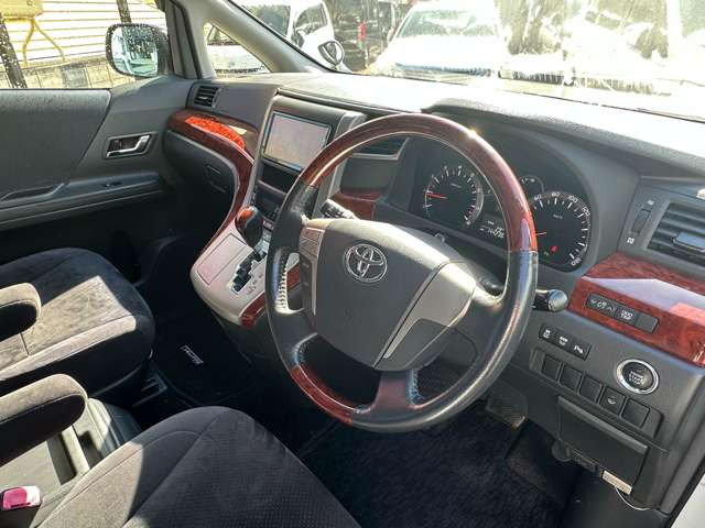 �i�r�������A�[���������y�E�f���������y���݂��������B