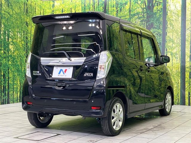 ☆全国のネクステージからお取り寄せが可能※!遠方の店舗に展示してあるクルマが気になる場合も、最寄りの店舗でご覧いただくことが可能です!是非私たちに要望をお聞かせください!※別途費用