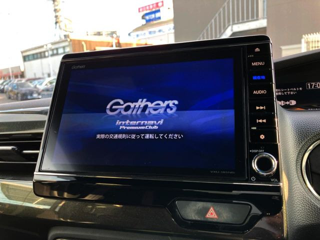 �y����8�^�i�r�z�l�C�̏����i�r�𑕔��B�I�[�f�B�I�@�\���[�����Ă���ABluetooth�ڑ�����΂������̃X�}�z��MP3�v���C���[�̉��y���Đ��\!�����̉^�]������Ɋy�����Ȃ�܂�!!