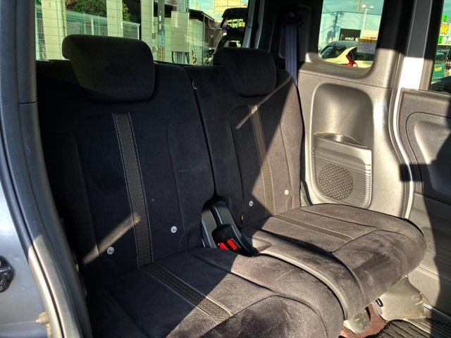 �L�X�Ƃ���2��ڃV�[�g�͋��Z���������A���S�n�����K!�F�B��Ƒ��Ƃ̂��o�����ɂ҂�����ł��B�x�r�[�V�[�g��`���C���h�V�[�g�g�p�������K�ɂ��߂�������������\���ȋ�Ԃ��m�ۂ��Ă��܂��B