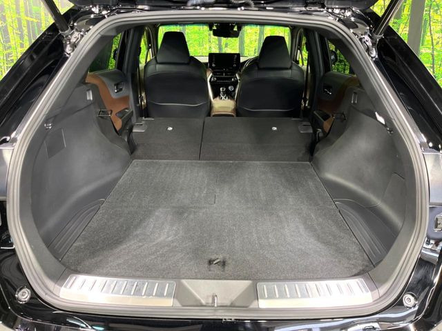 【パワーバックドア】スマートキーや運転席のボタンを押すだけでリアゲートが自動で開閉します!荷物を持っている時や、高い位置にあるバックドアを閉める際に便利な機能です♪