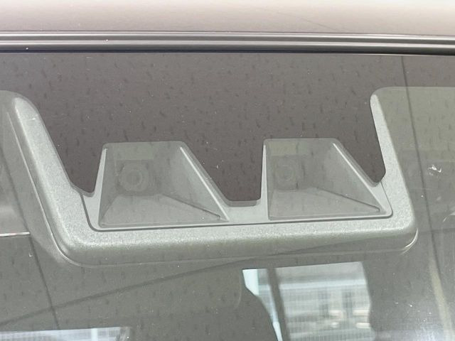 �y�X�}�[�g�A�V�X�g�z���s���ɑO���̎ԗ�����F�����A�Փ˂������Ȏ��͌x��ƃu���[�L�ŏՓˉ���Ɣ�Q�y�����A�V�X�g�B�����S�Ƀh���C�u�����y���݂��������܂��B