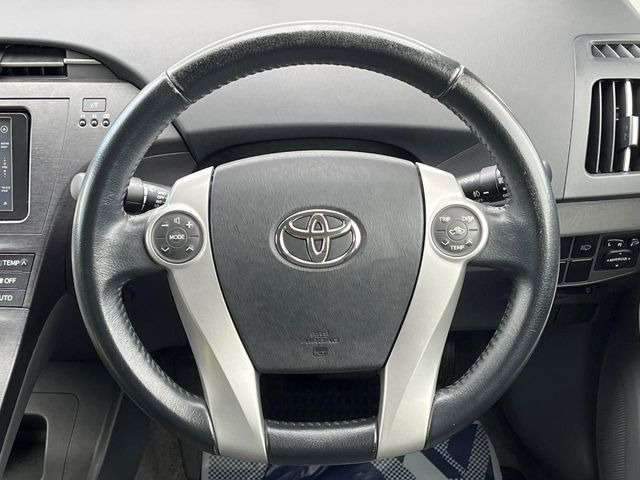 �y�����v�����X�e�A�����O�z�㎿�Ȋv���g�p���邱�ƂŁA��ɂ����������݂ƂĂ��^�]���₷���n���h���ł���