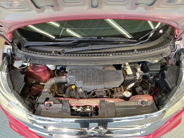 親切・丁寧な専門メカニックスタッフが応対!・車検・点検整備・事故等の修理などアフターサービスも安心。お車のカスタマイズもネクステージのサービススタッフまでご相談ください!