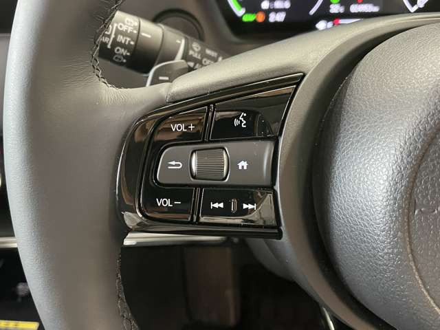 運転席周りに大きな傷、汚れ、へたりなどなく良質な状態です!