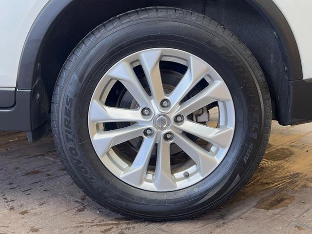 �y����17�C���`�A���~�z�C�[���z�O�ςɃ}�b�`���������A���~�z�C�[���𑕒����Ă���܂��B�e��ЊO�A���~�z�C�[����A�X�^�b�h���X�^�C�����戵�����Ă���܂��B���񂲑��k����������