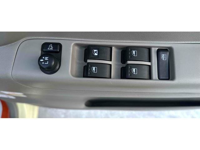 �^�]�Ȃ̑����c�́A���E���m�ۂ��邽�߂ɂ��d�v�ł��B�傫�ȑ��┖���t���[�����A���͂̏󋵂�c�����₷�����Ă���܂�