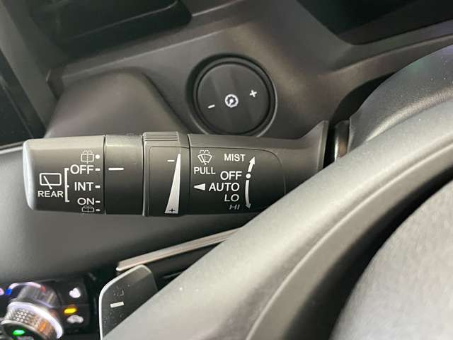 運転席周りに大きな傷、汚れ、へたりなどなく良質な状態です!