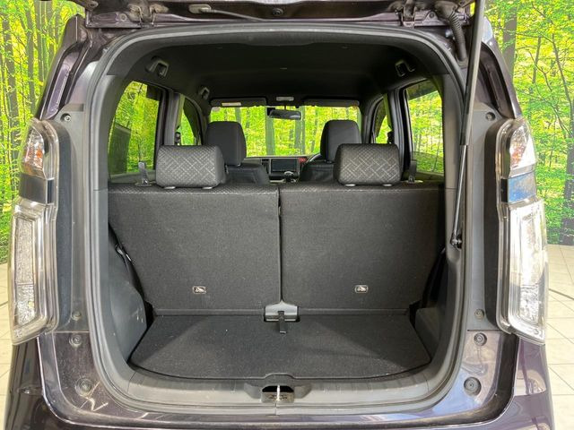 ���i�̂���������ʋ΁A���}���ɏ\���ȉ׎��X�y�[�X���m�ۂ��Ă���܂��B�Z�J���h�V�[�g��|���ƁA�傫�ȉו��̐ύڂ��\�ł���