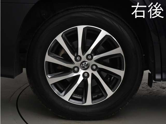 お客様のお好みの新品18インチ、19インチ、20インチホイール装着可能!ダウンサスなどローダウンも取付可能です!ヴァルドやワークなどのメーカー品も取り寄せ可能です!