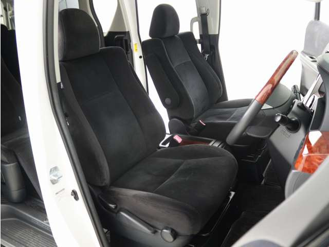 追加のお写真や動画など、メールやLINEでお送りできます!気になる点があればどんなことでも専門スタッフまでお申し付けください♪迅速にご対応させて頂きます!