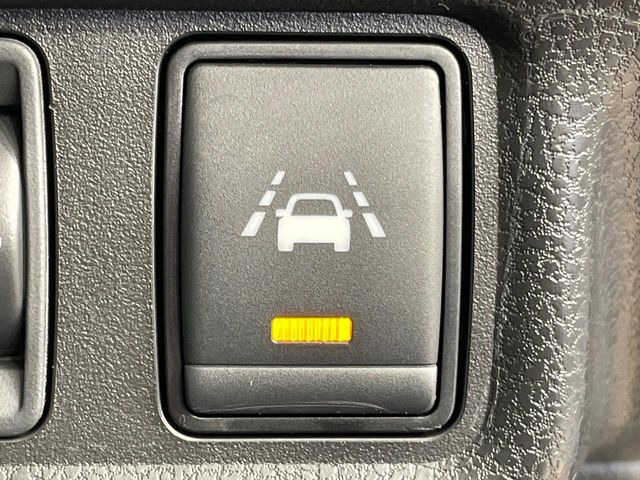 �y�C���e���W�F���gLI�z���s���̎Ԑ�����͂ݏo�������Ȏ��A�x�����Ƌ��ɃX�e�A�����O�ƃu���[�L�𐧌䂵�A�Ԑ����𑖍s����l�ɃA�V�X�g�B�����S�ȉ^�]���T�|�[�g���Ă���܂�!