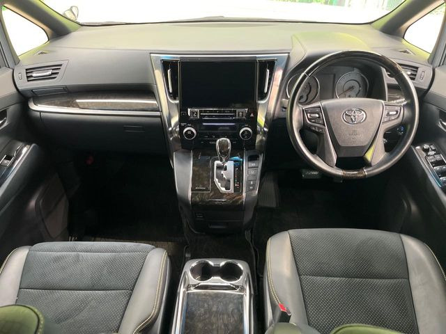 グループ総在庫数約30,000台!!全国の系列店からメーカー・車種問わずご紹介出来るので、あなたにピッタリのお車が見つかるはずです♪まずはお問い合わせ下さい☆