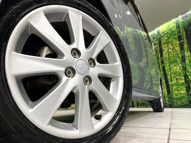 �y����16�C���`�A���~�z�C�[���z�O�ςɃ}�b�`���������A���~�z�C�[���𑕒����Ă���܂��B�e��ЊO�A���~�z�C�[����A�X�^�b�h���X�^�C�����戵�����Ă���܂��B���񂲑��k����������